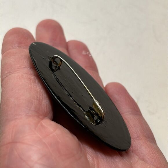 Vintage Soviet Russian Hand painted Black oval wooden brooch prince swan pin - Picture 3 of 6